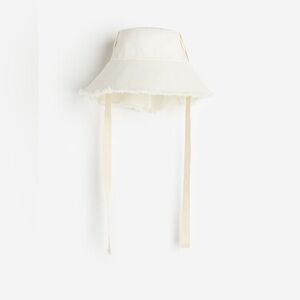 H&M Chin Strap Bucket Hat M-56 NWT! $19.99